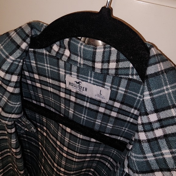 Hollister Womens Short Sleeve Cropped Collared Top in Green - Picture 3 of 4